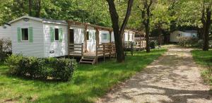 Gallery image of Camping Les Foulons in Tournon-sur-Rhône