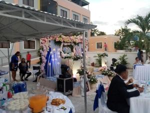 Tetamu yang menginap di Adams View Hotel
