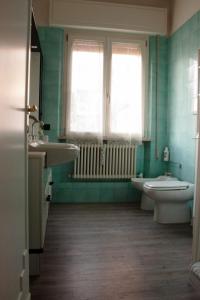 A bathroom at B&B Domus Benedicta