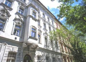 Budova, v ktorej sa apartmán nachádza