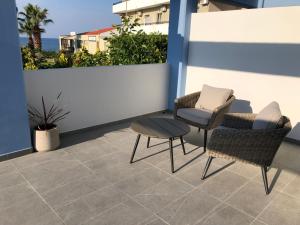 Balkón nebo terasa v ubytování Elpida Beach Studios