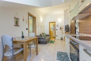 Kuchyňa alebo kuchynka v ubytovaní Villa Mimma Dubrovnik
