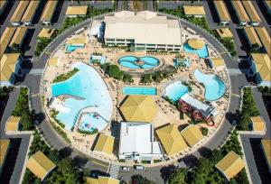 an aerial view of a resort with two pools at Lacqua Diroma II in Caldas Novas