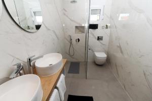 Kupaonica u objektu Apartments Pivac