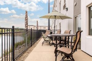 A balcony or terrace at Sleep Inn & Suites Columbus