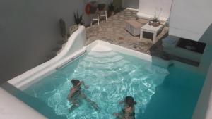 Bazén v ubytování Altana Boutique Hotel nebo v jeho okolí