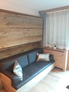 Część wypoczynkowa w obiekcie Apartment Luna incl Summercard Zell am See Kaprun