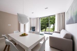 A seating area at Oliver Lux