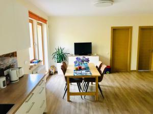 Fotografie z fotogalerie ubytování Family apartment 100m from the beach v destinaci Jūrmala