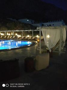Bazén v ubytování Elena Village Hotel & Suites nebo v jeho okolí