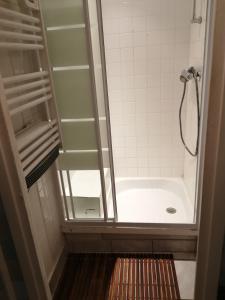 Koupelna v ubytování appartement type f2 proche PARIS 25 KM
