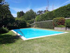 สระว่ายน้ำที่อยู่ใกล้ ๆ หรือใน Casa Da Espinhosa