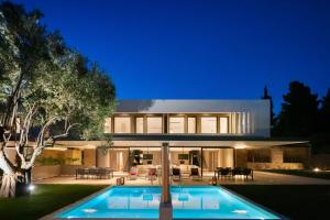 Bazén v ubytovaní Amantes Villas and Suites alebo v jeho blízkosti