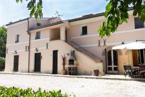 an external view of the house at Casa Rana in Recanati