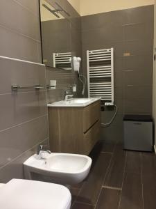 Koupelna v ubytování B&B Duomo Apartament