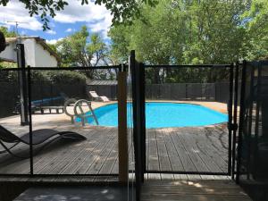 Gallery image of Maison & studio 14 pers avec piscine privée sécurisée in Sampzon