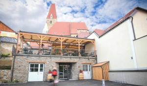 Budynek, w którym mieści się hotel