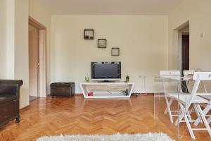 TV a/nebo společenská místnost v ubytování Square Vanilla Apartments