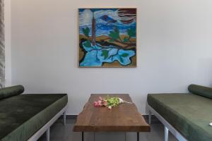 Predel za sedenje v nastanitvi Marvarit Suites