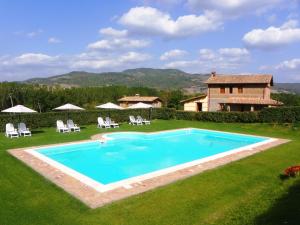 Πισίνα στο ή κοντά στο Agriturismo Santa Veronica
