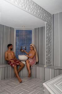 Гости Premier Vista Hotel
