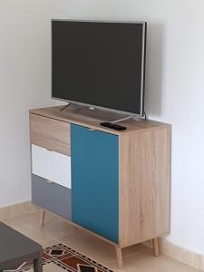 TV a/nebo společenská místnost v ubytování D&M APARTMAN 1
