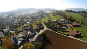 an aerial view of a small village with houses at Hauptstraße 19 in Zachenberg