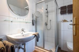 Koupelna v ubytování Hotel Das Schlossberg superior