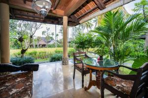 Kebun di luar Ananda Ubud Resort