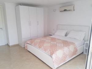 Φωτογραφία από το άλμπουμ του Luxury duplex Armand Durres σε Golem