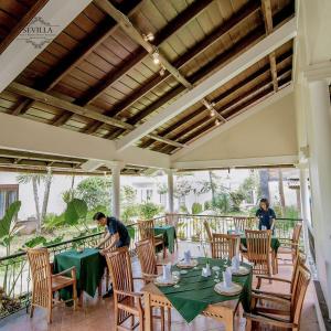 Restaurace v ubytování Sevilla Resort Magelang