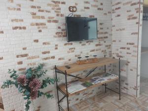 Photo de la galerie de l'établissement Apartamentos Hostal Cabañas, à Carboneras de Guadazaón