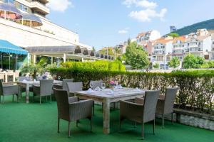 Restaurace v ubytování Grand Hotel Shumen