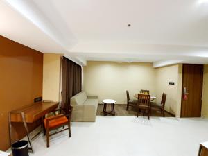 Posezení v ubytování Enrise by Sayaji ,Pune