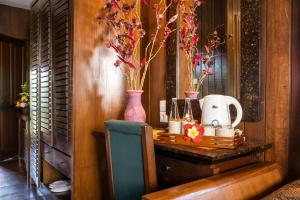Fasilitas pembuat kopi dan teh di Ananda Ubud Resort