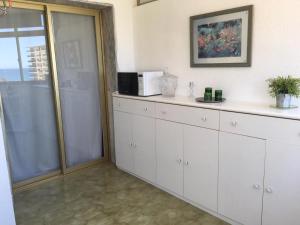 Kuchyňa alebo kuchynka v ubytovaní Apartamento en la costa del sol , Fuengirola