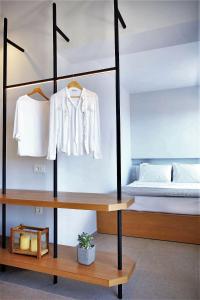 Posteľ alebo postele v izbe v ubytovaní Basilico Suites Adults Only by Estia