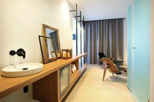 Kúpeľňa v ubytovaní Basilico Suites Adults Only by Estia