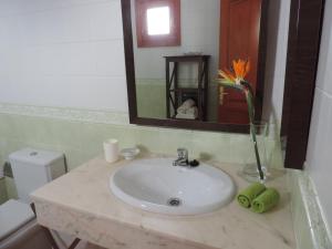 A bathroom at CASA del CHARCO 2,0