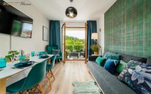 Posedenie v ubytovaní Wonder Home - Apartamenty z balkonami, blisko centrum Karpacza, stoku i aquaparku