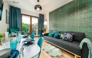 Posedenie v ubytovaní Wonder Home - Apartamenty z balkonami, blisko centrum Karpacza, stoku i aquaparku