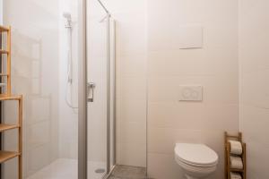 A bathroom at City-Apartment Neubaugasse
