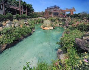 Imagen de la galería de Jin Yong Quan Spa Hotspring Resort, en Wanli