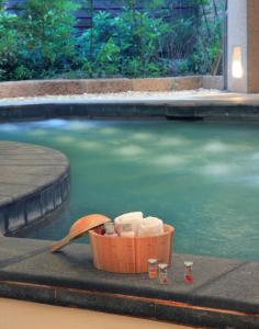Bazén v ubytování Jin Yong Quan Spa Hotspring Resort nebo v jeho okolí