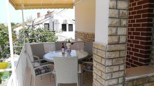 Balkón nebo terasa v ubytování Apartments KUS Ugljan