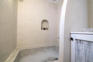 Bany a Santorini Crystal Blue Boutique Hotel