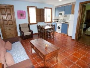 Kuchnia lub aneks kuchenny w obiekcie Apartamentos Rurales Casa Tata