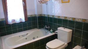 Łazienka w obiekcie Apartamentos Rurales Casa Tata
