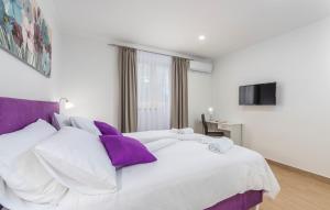 Posteľ alebo postele v izbe v ubytovaní Apartment Kata with Private Pool