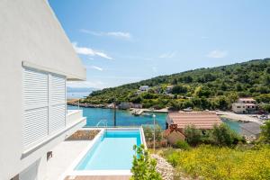 Naturlandskabet i nærheden af villaen